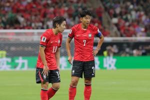 韩国新星？25岁李刚仁世界杯首秀助威，巴黎欧冠连夺两冠