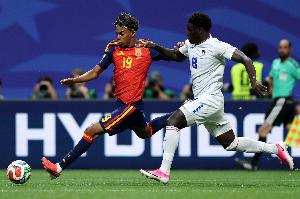 佛得角与西班牙战成0-0平局，历史性首分到手
