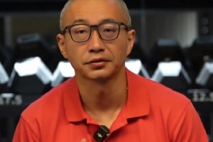 于嘉谈老詹与库里关系升级：追求快乐篮球，为何不加盟勇士？