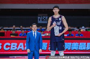 解说：徐昕与杜锋情感积淀已久，徐昕未来难以重返广东队