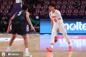 赵睿周琦受伤病影响 比赛无力支援 倒不如专心养伤