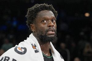 森林狼以兰德尔和28号签交换篮网33号签，克拉克斯顿加盟公牛