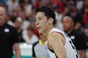 河村勇辉在步行者训练中，一切照旧，日本队仍击败了我们