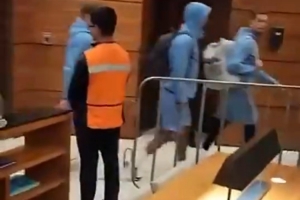 英格兰客场遇嘘，抵达墨西哥酒店遭球迷嘲讽